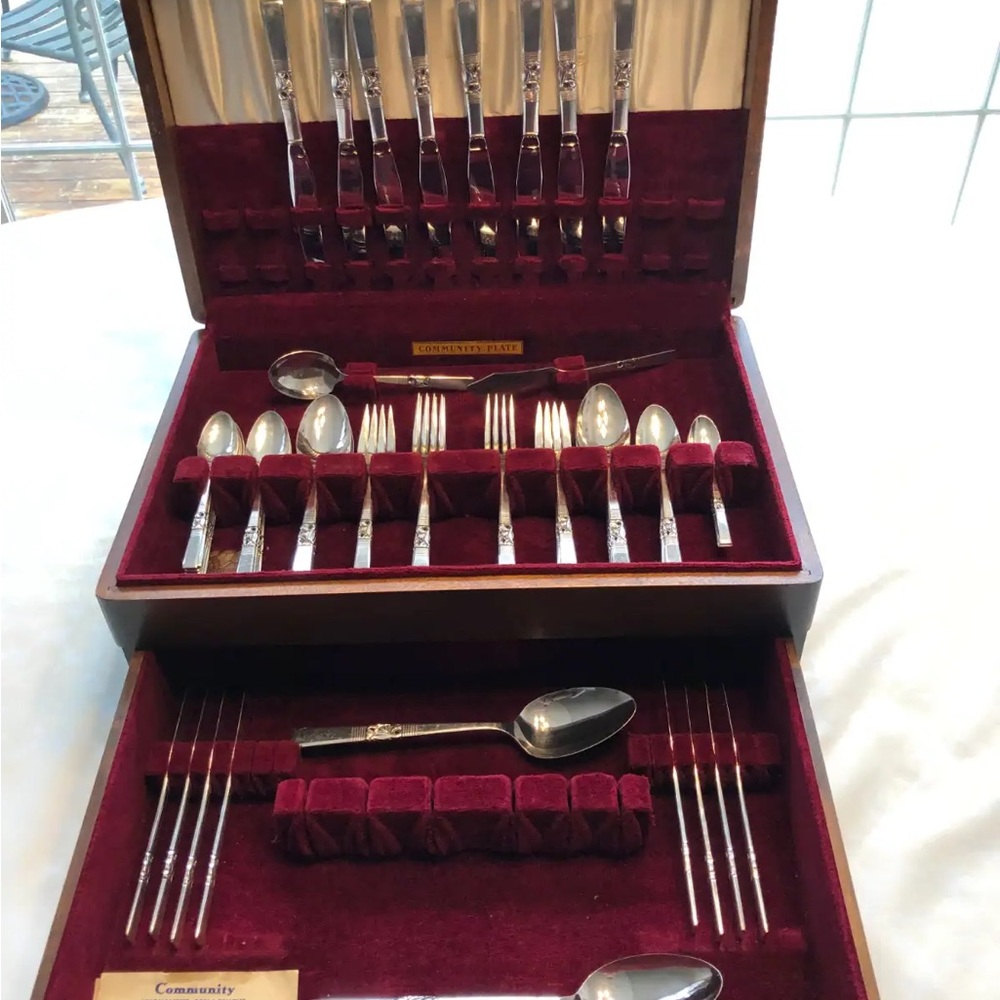 Community “Morning Star” Silver Plated Set for 8